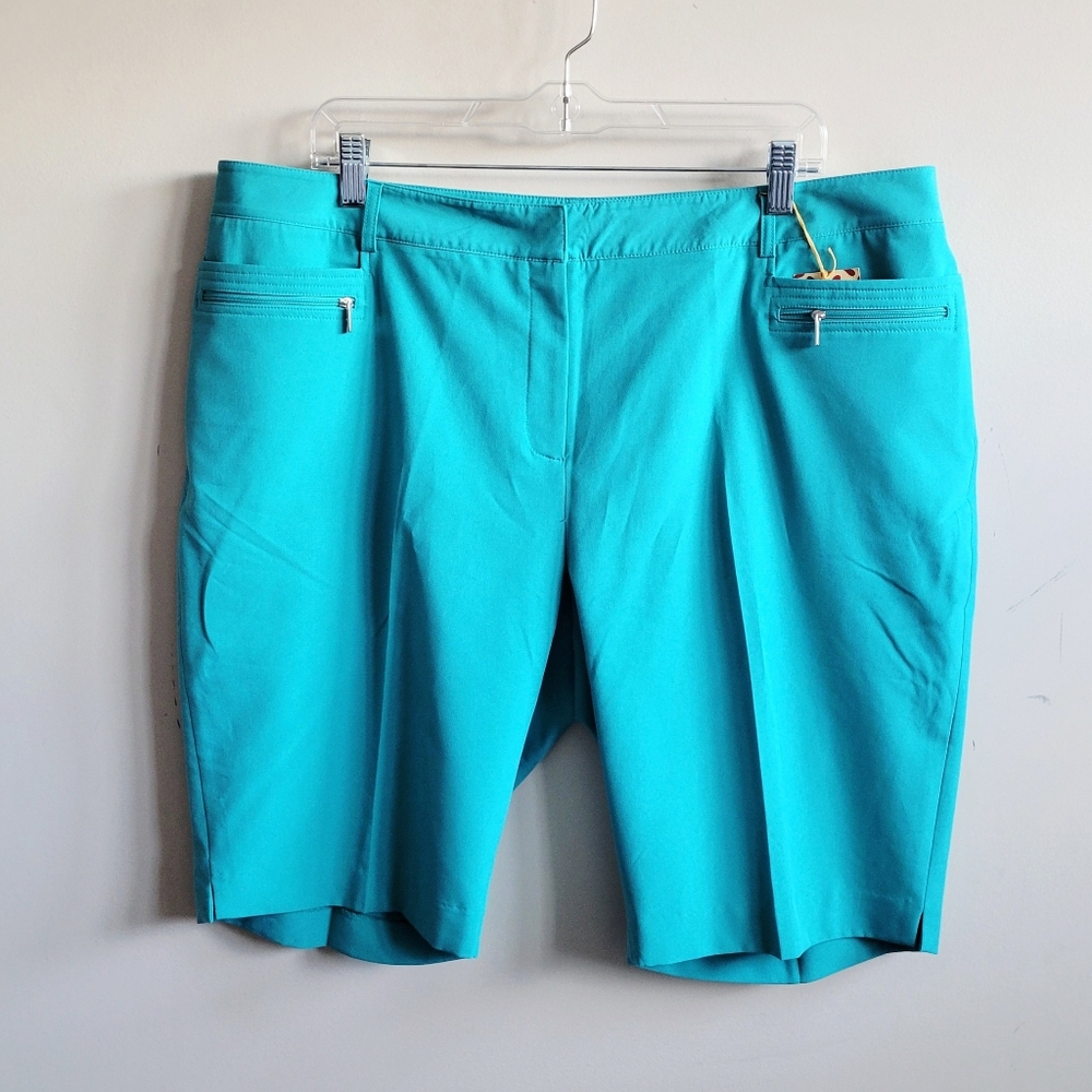 Sport Haley Golf Bermuda Shorts In Jade